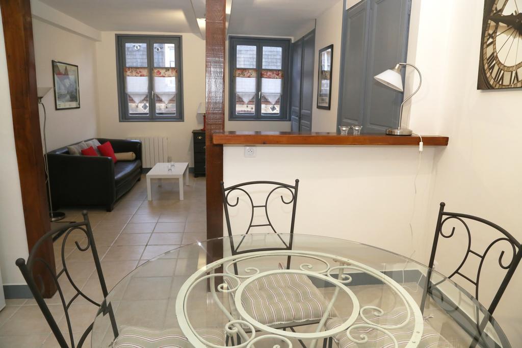 Appartement Du Port De Honfleur Exterior photo